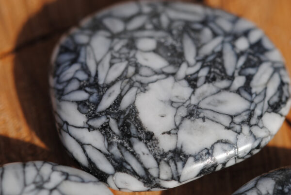Pinolit (Eisenblumenmagnesit) – Bild 2